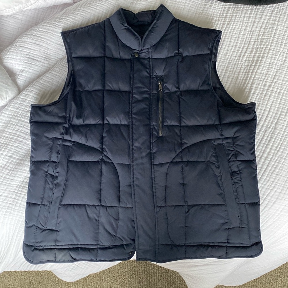 Banana Republic Vest Size L in Navy Blue